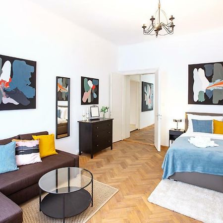 5Br 2Bath Family Apt 5Mins To Wenceslas Square Praga Exterior foto