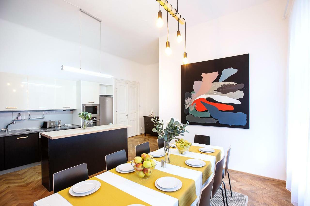 5Br 2Bath Family Apt 5Mins To Wenceslas Square Praga Exterior foto