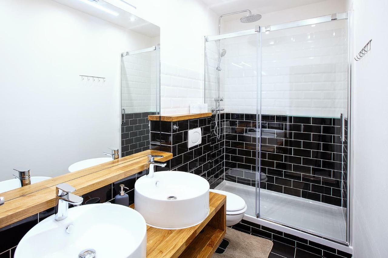 5Br 2Bath Family Apt 5Mins To Wenceslas Square Praga Exterior foto
